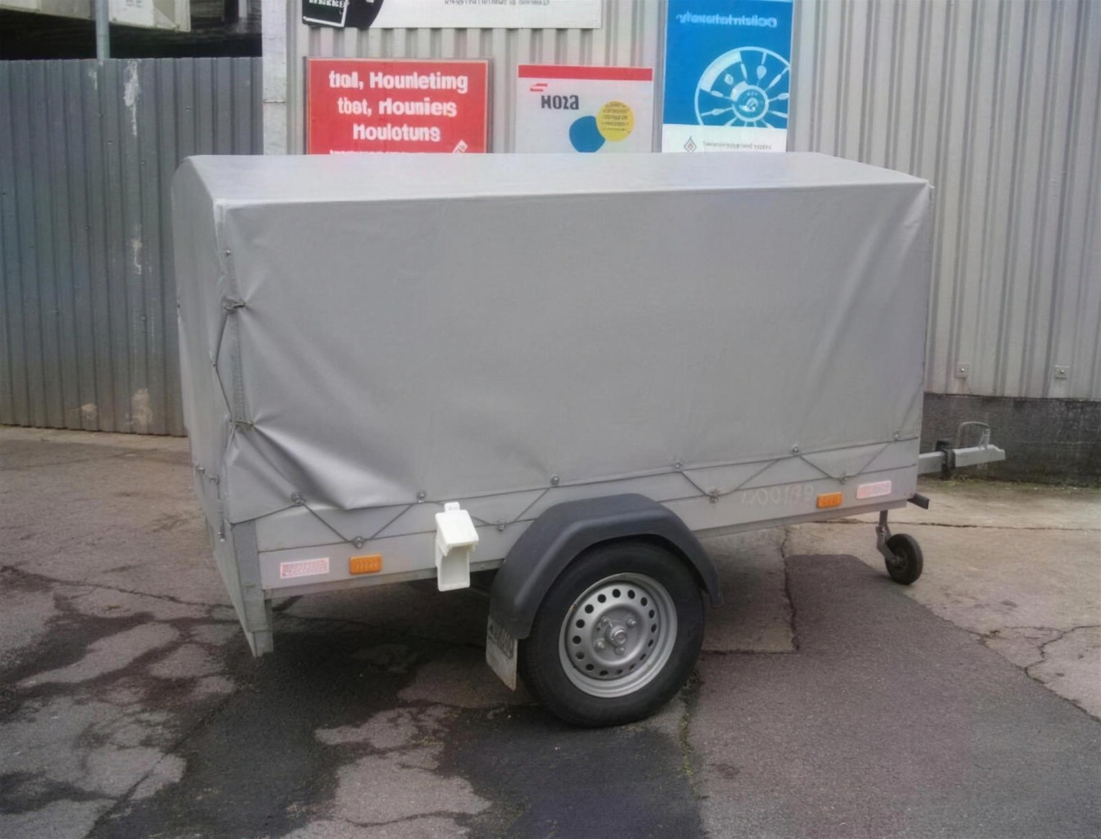 Plananhänger Tieflader - 750 kg ungebremst (HV 1005) mieten in Mönchengladbach