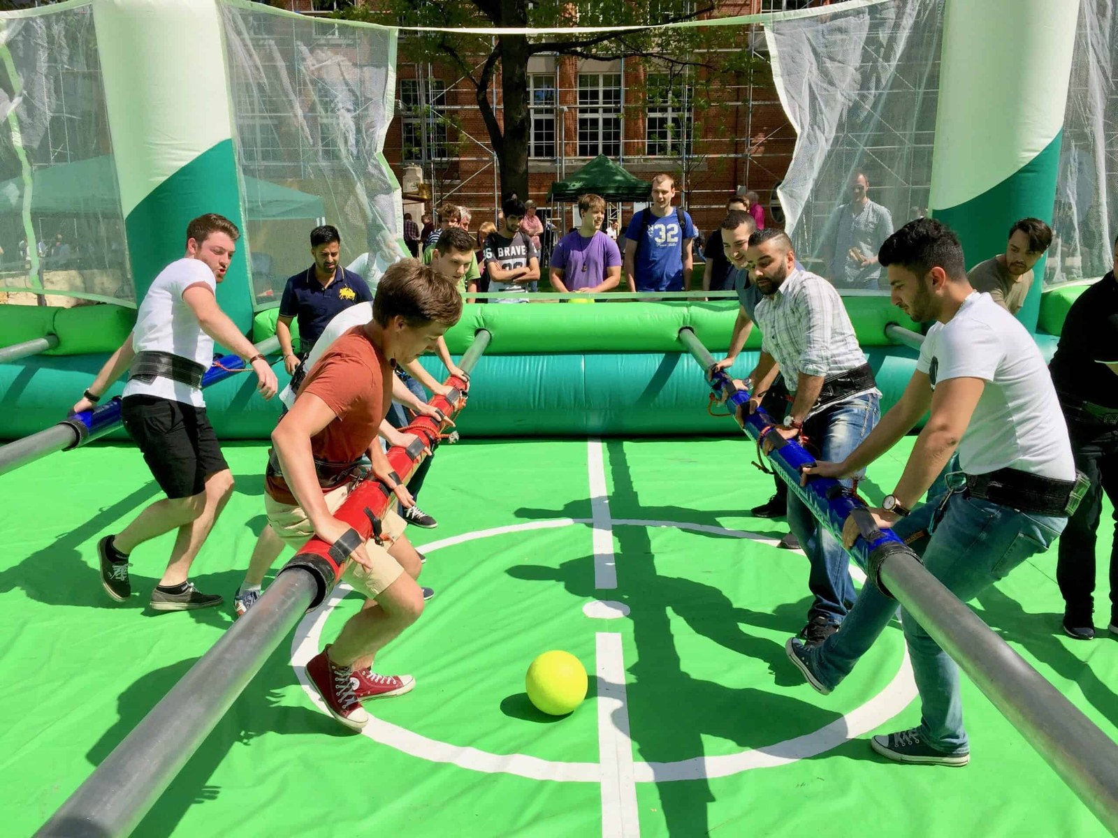 Profi-Menschenkicker mieten in Hannover bei unserem Team