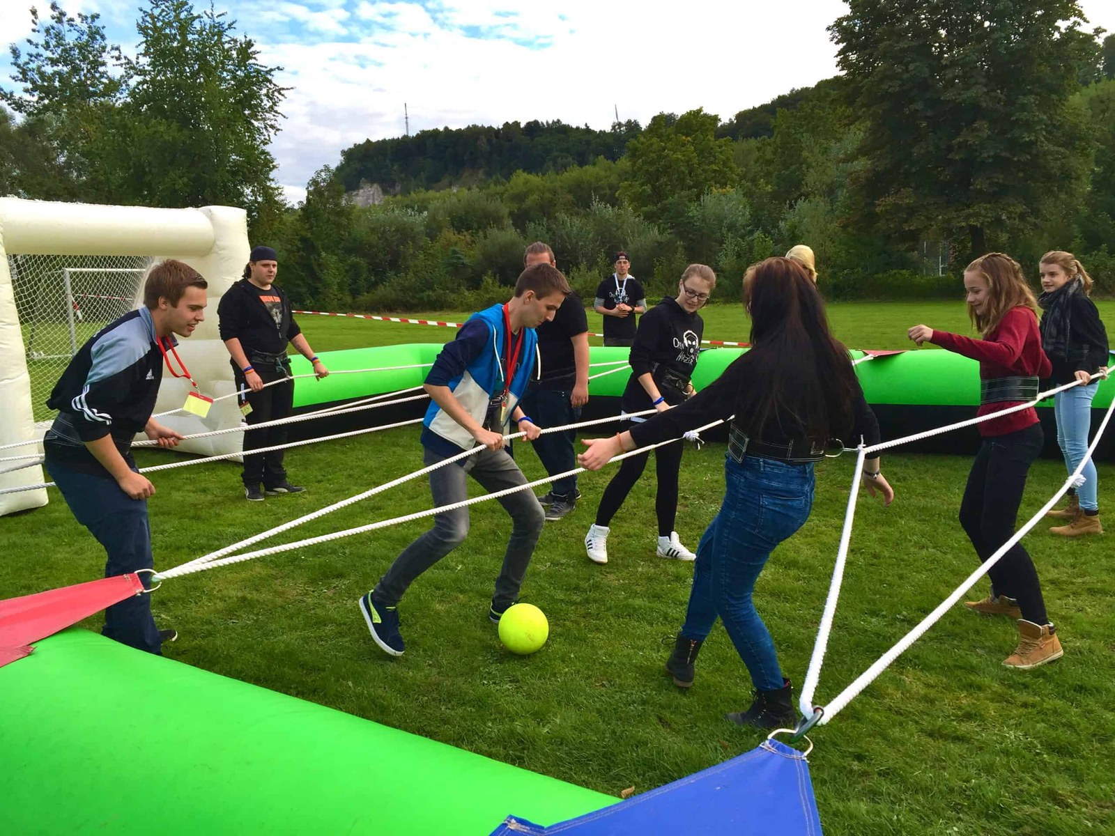 Simple-Menschenkicker mieten in Hannover bei unserem Team