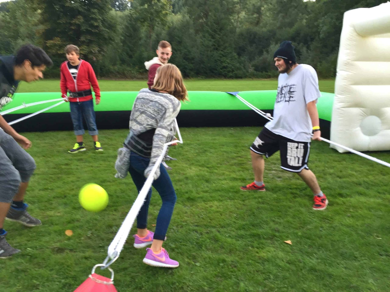 Simple-Menschenkicker mieten in Hannover bei unserem Team – 3