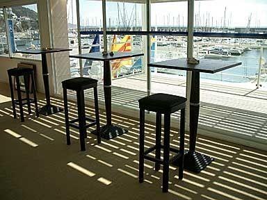 Barmöbel, Barhocker ohne Lehne mieten in München – 2
