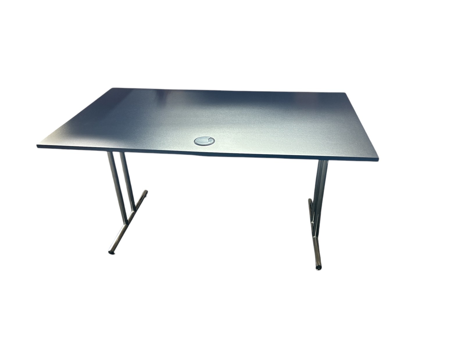 Schreibtisch Standard mieten in Bergkirchen – 2
