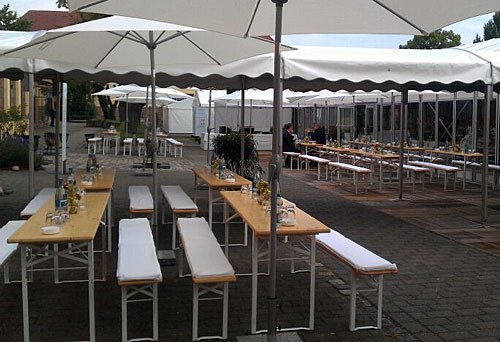 Biertischgarnitur - Füße weiß mieten in Bergkirchen – 2