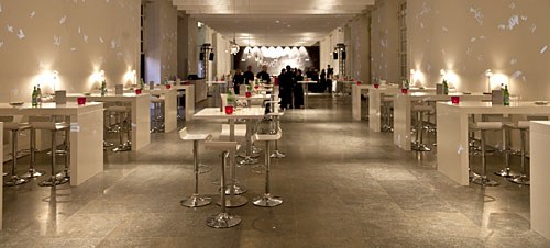 Stehtisch White Mansion mieten in Bergkirchen