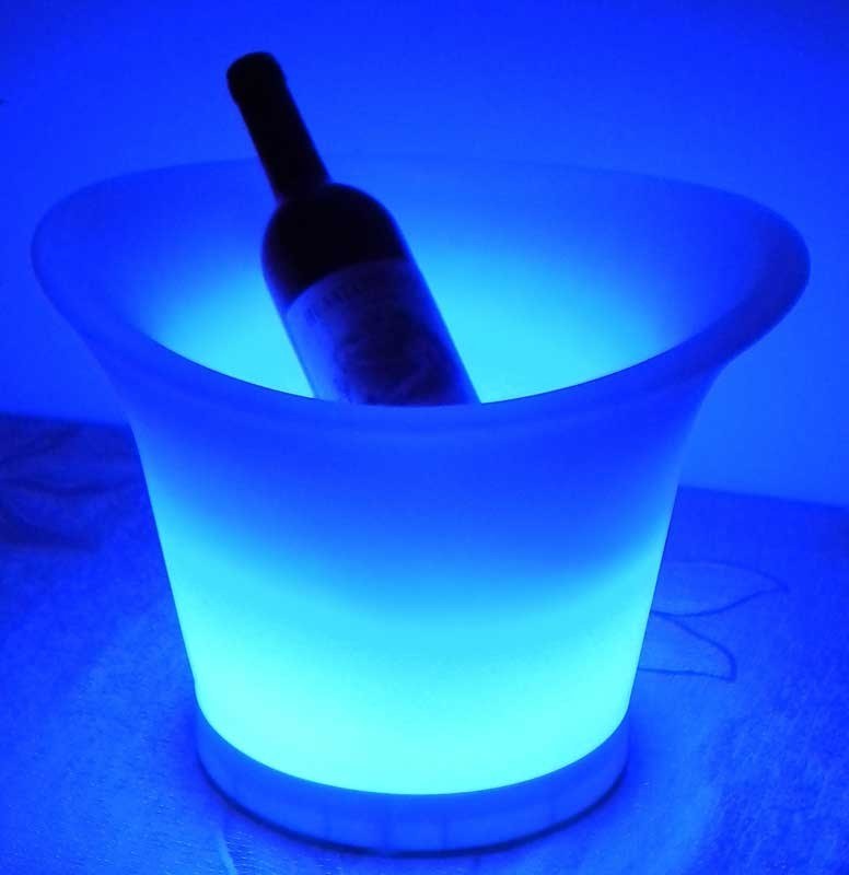 LED Getränkebehaelter 0,3 L mieten in Heroldsberg