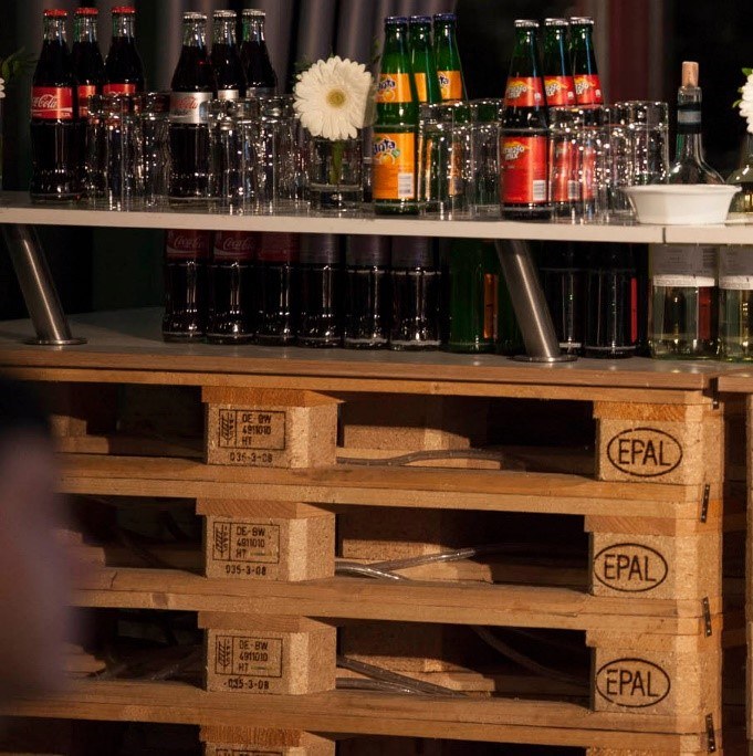 Paletten Bar mieten in Heroldsberg bei unserem Team