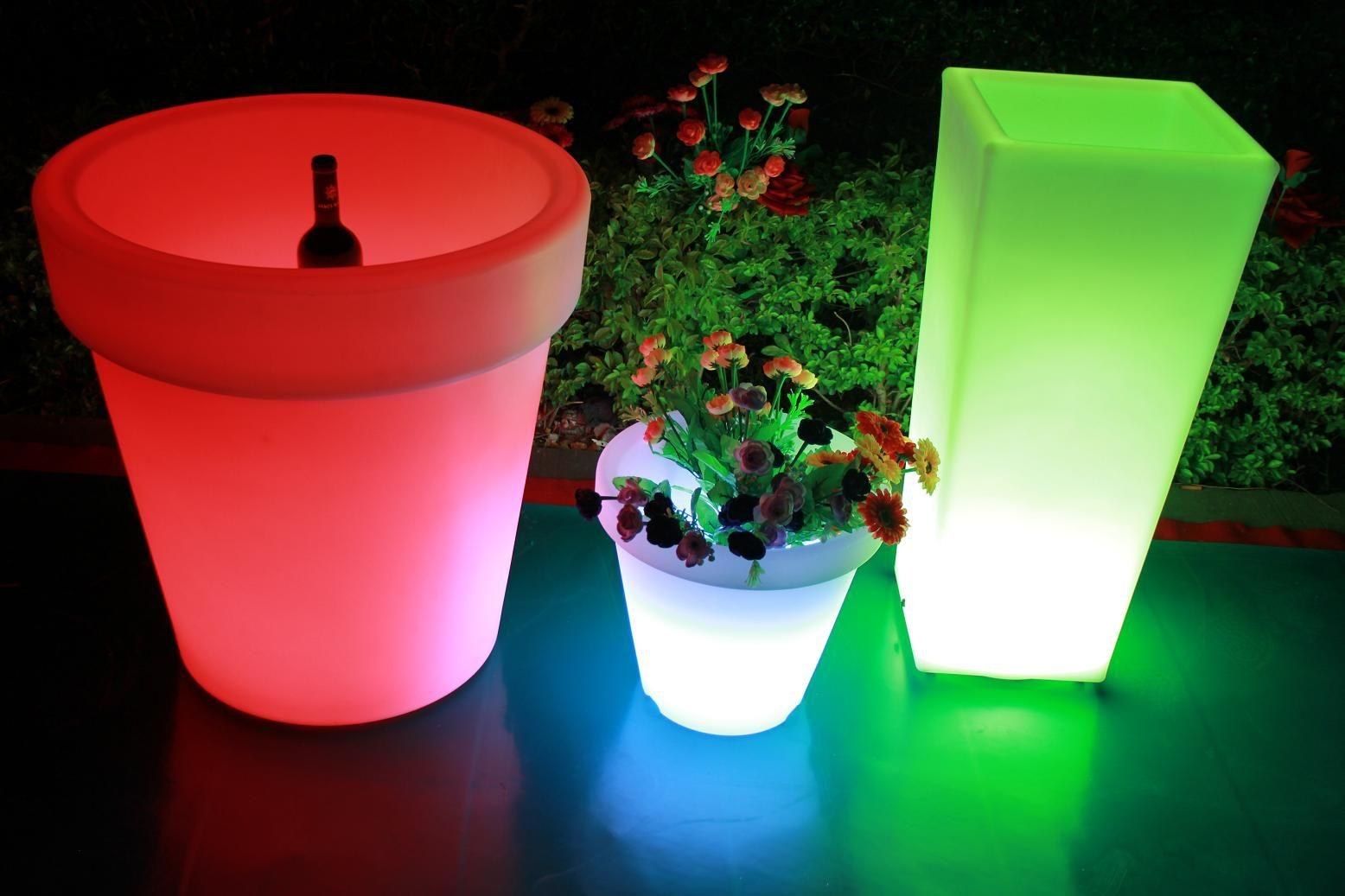 LED Bar Tisch / Loungemöbel / LED Bar Table / LED-Cocktail Tisch / Akk mieten