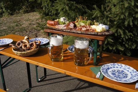 Bierzeltgarnitur / Biertischgarnitur / Festzeltgarnitur / Bierbank / B mieten – 2