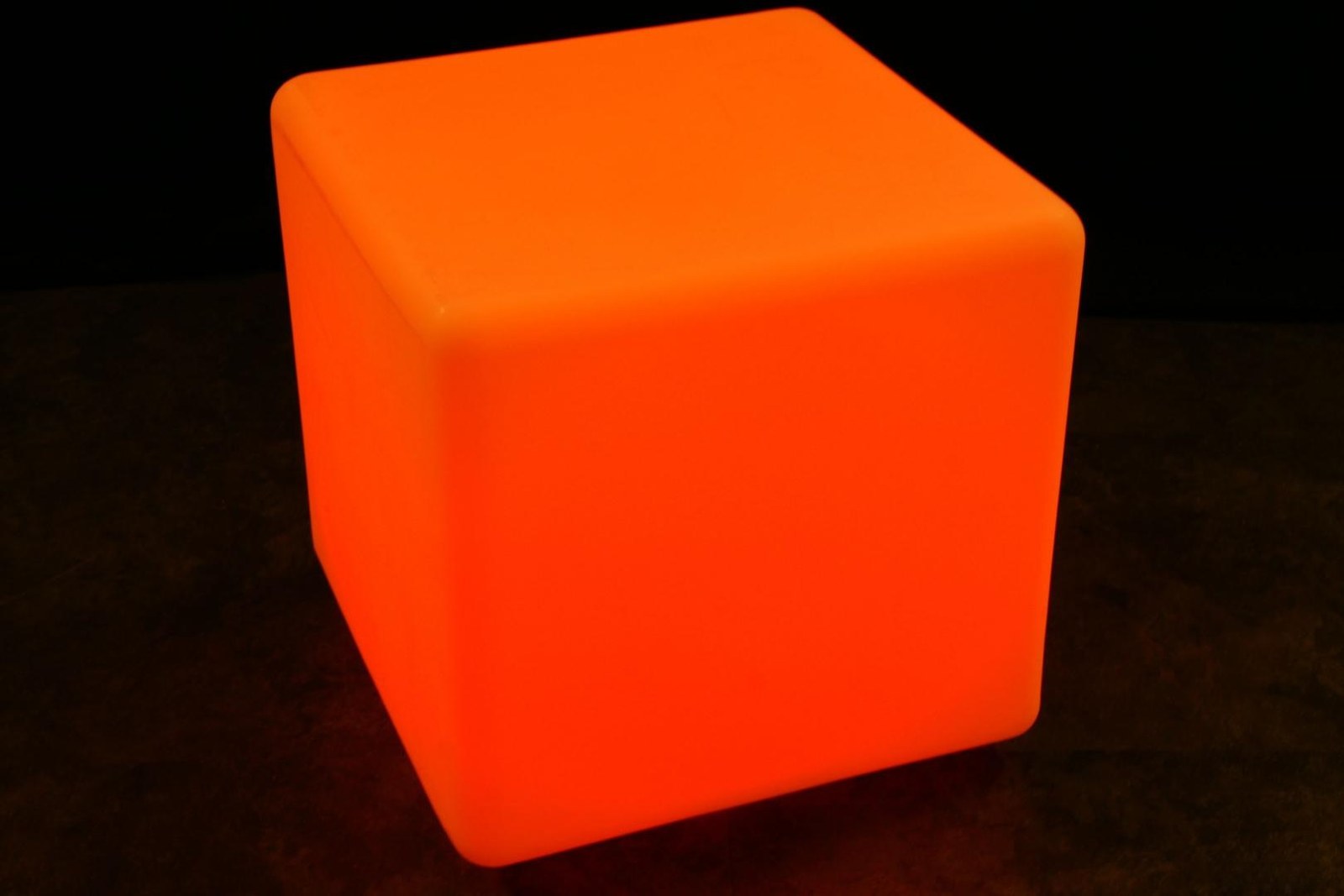 LED Sitzwürfel / Loungemöbel / Lounge Cube / Loungehocker / Sitzhocker mieten