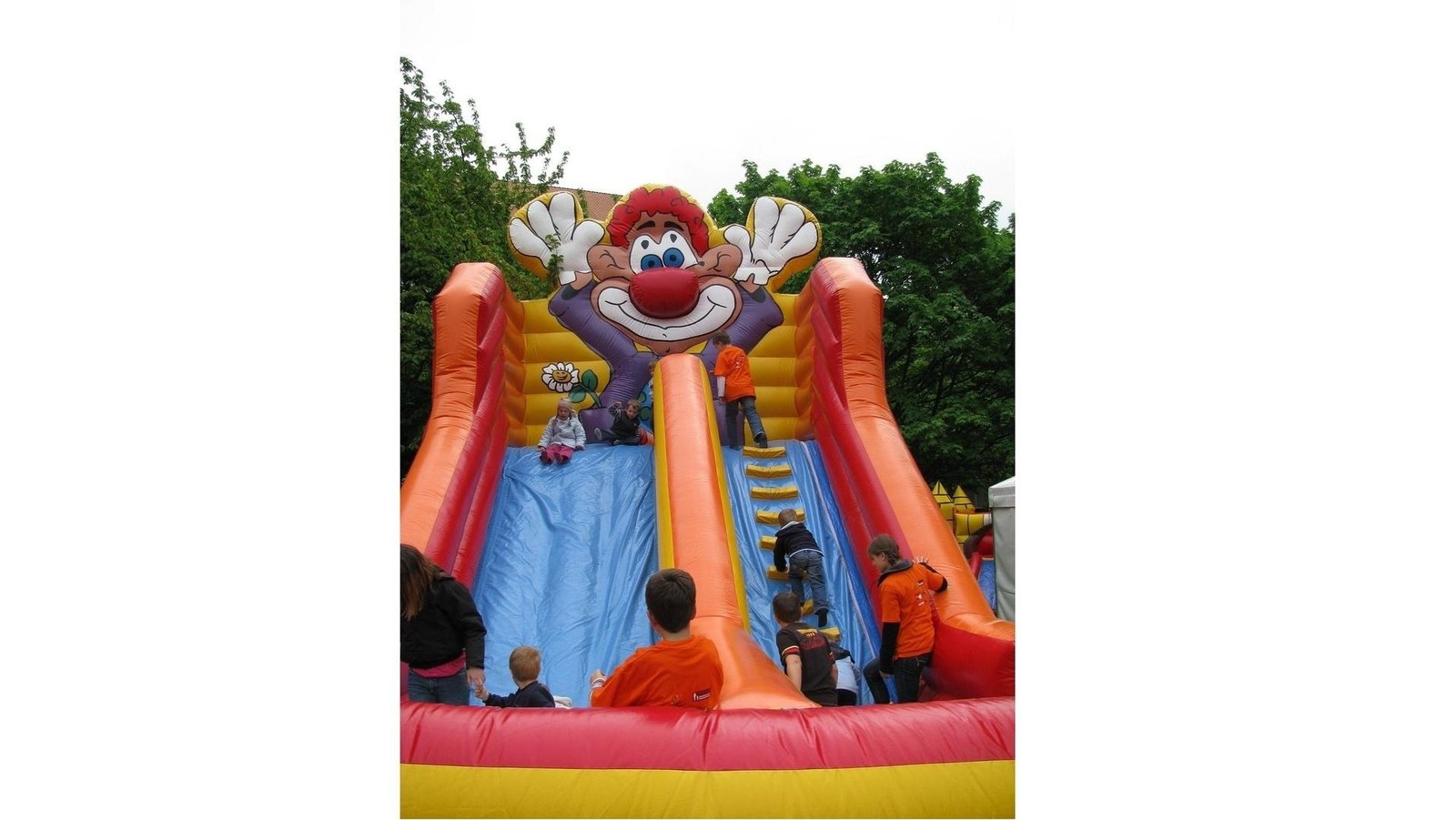 Hüpfburg Clown Rutsche mieten in Hannover
