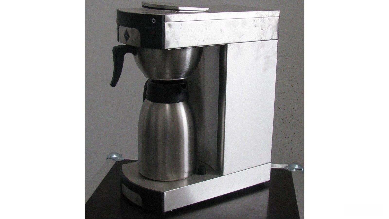 Kaffeemaschine 2 mit Thermoskannen mieten in Hannover