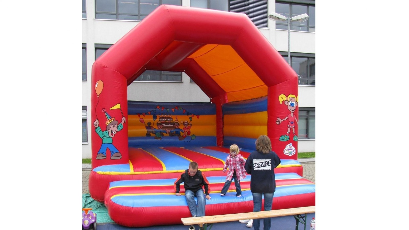 Hüpfburg 5,0 x 6,2 Party mieten in Hannover