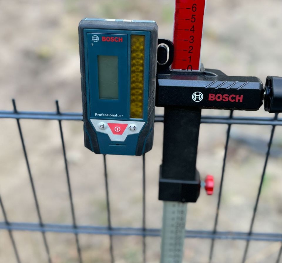 Profi-Baulaser 360° Linienlaser im Set mieten in Bordesholm – 2