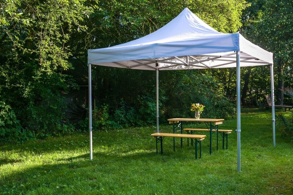 3x3m Faltpavillon Baupavillon mieten in Bordesholm