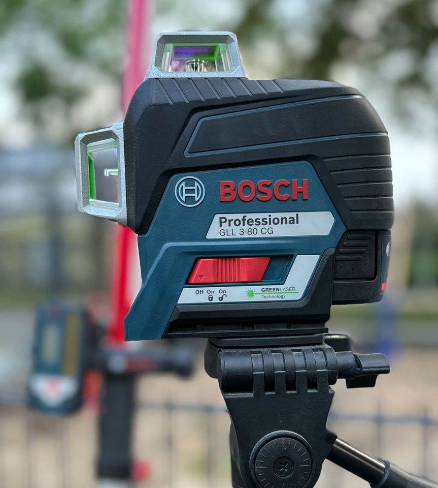 Profi-Baulaser 360° Linienlaser im Set mieten in Bordesholm
