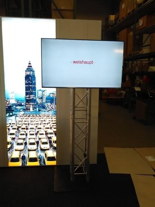 Bildschirm mit 50 Zoll Full HD mieten in Böblingen – 2