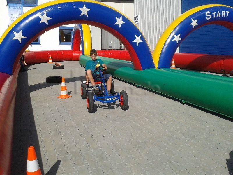 Go Kart Bahn/ Tretautos/ Kett Cars mit Umrandung mieten in Böblingen