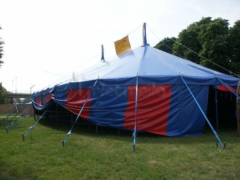 Zirkuszelt 16 x 24m (328 Qm) mit zwei Masten mieten in Böblingen – 2