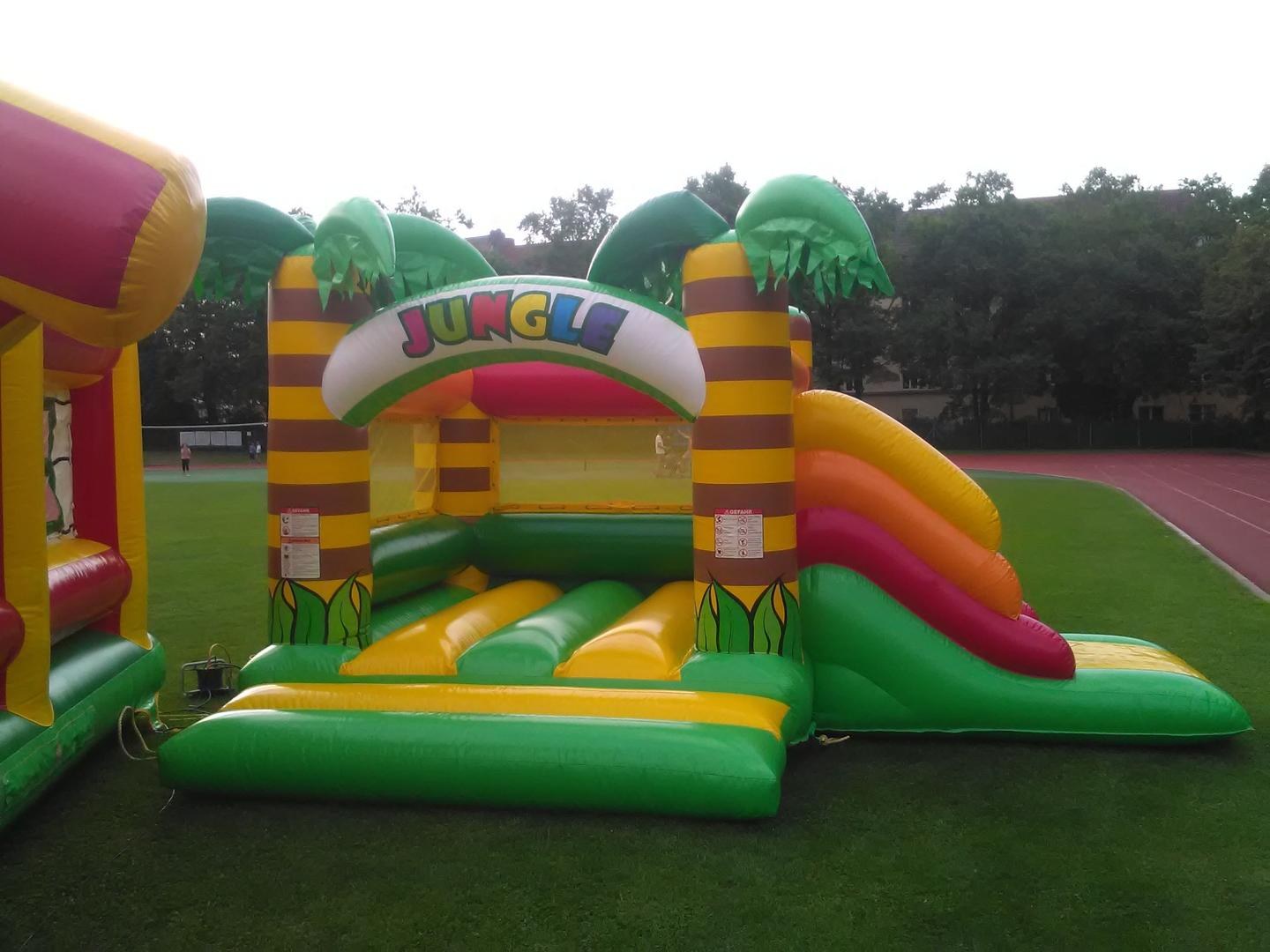 Hüpfburg Jungle mit Rutsche mieten in Eibelstadt – 2