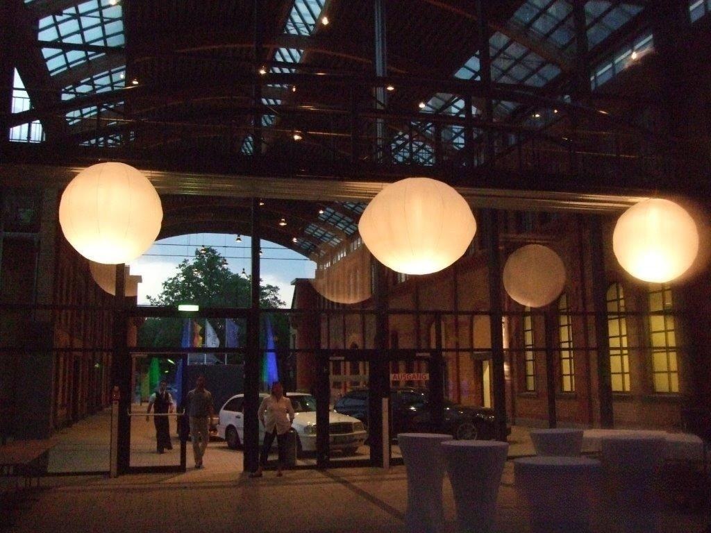 Leuchtkugeln Airglobe mieten in Eibelstadt – Eventtechnik