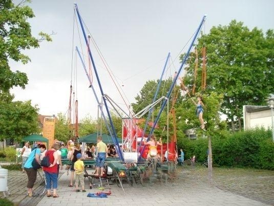 Bungee-Trampolin mieten in Eibelstadt – 2