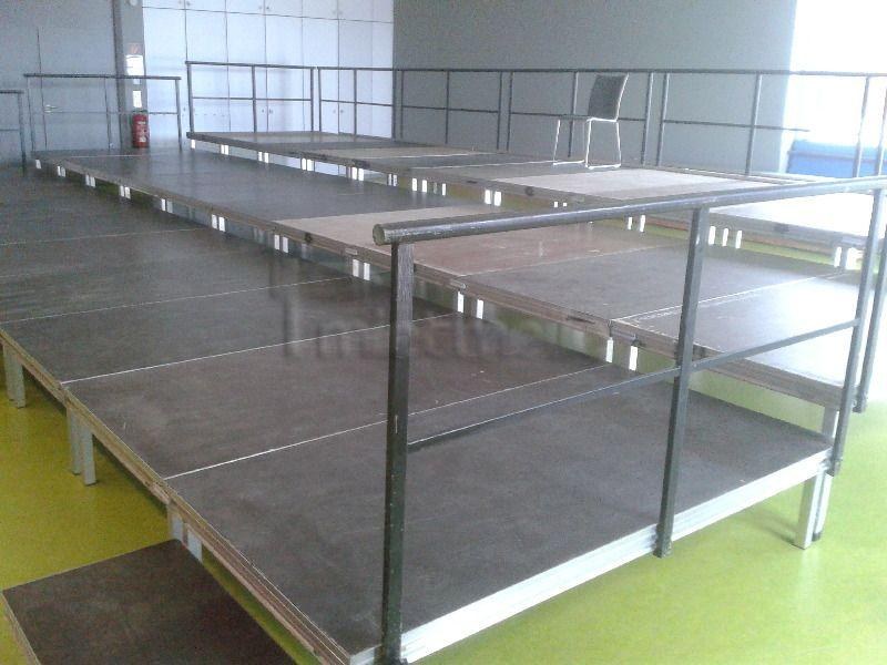 Tribühne in verschieden Ausführungen lieferbar mieten in Eibelstadt