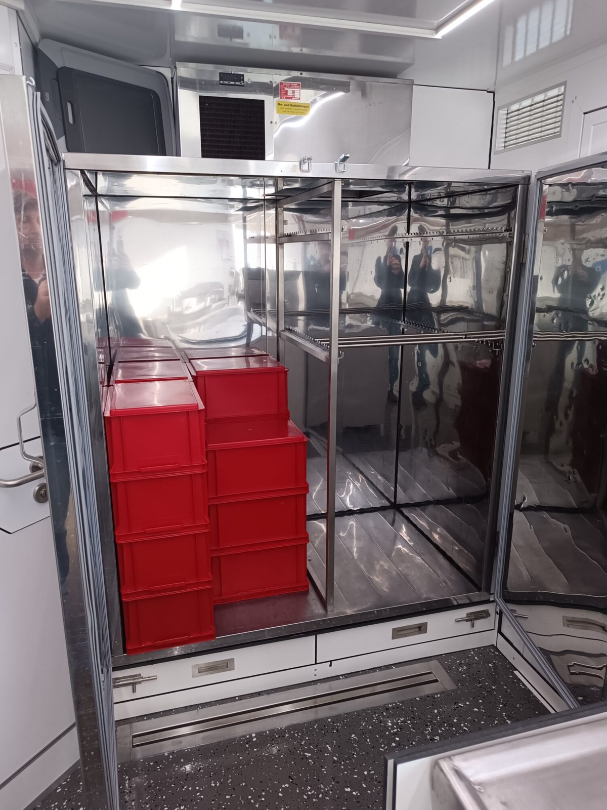 Wagen 62 – mobile Wurstküche mieten in Arnstein – 3
