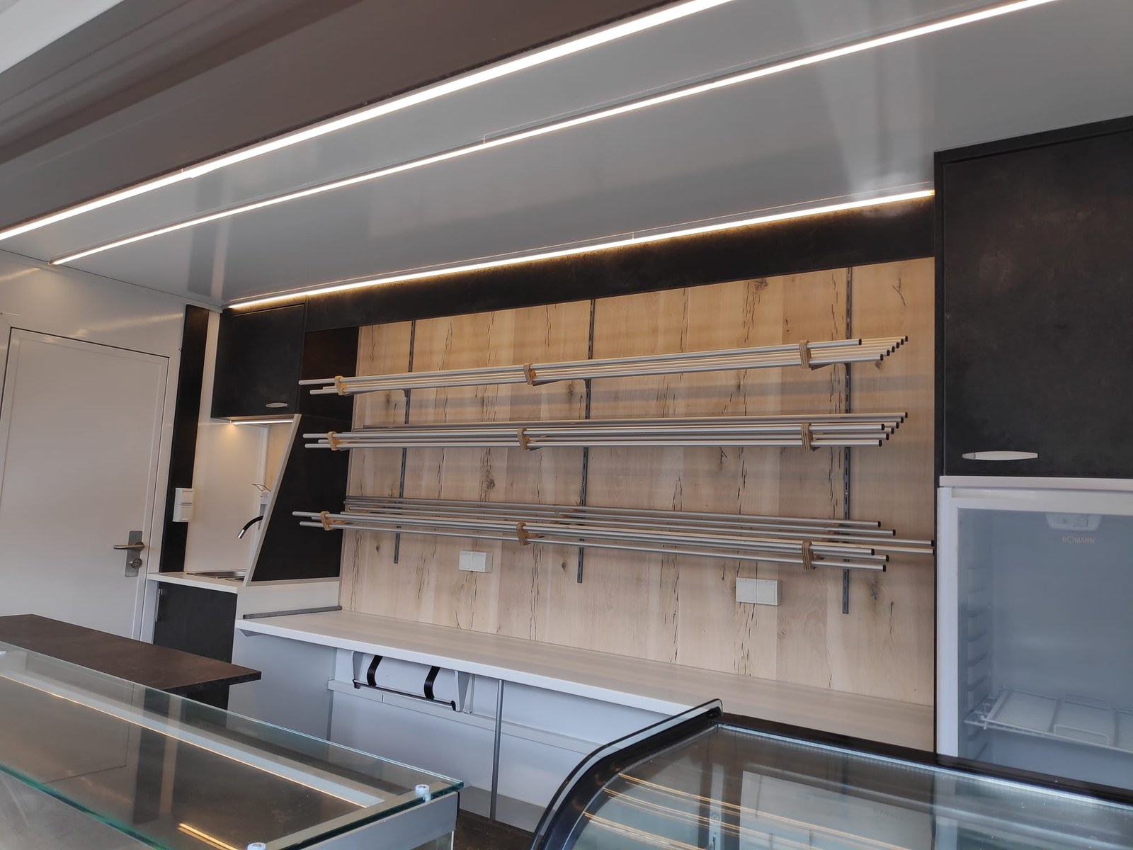 Wagen 21 – Bäckereianhaenger mieten in Arnstein – 3