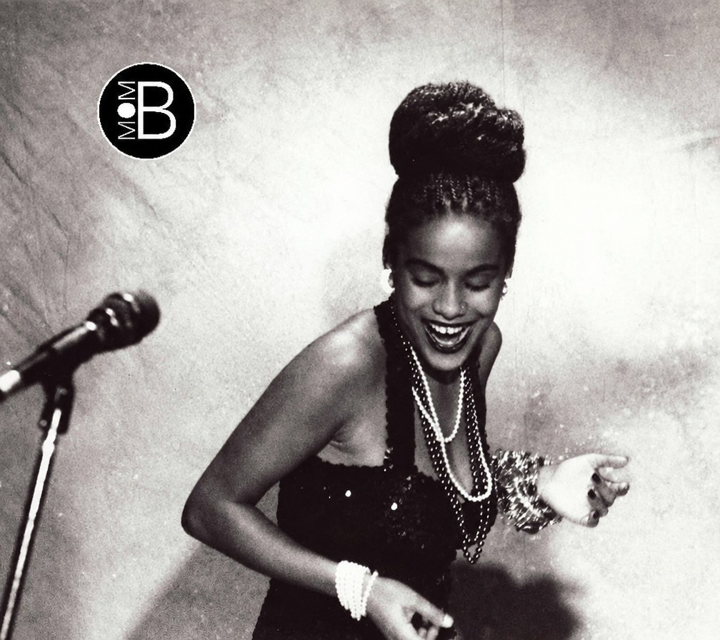 Mom Bee - Voice of Soul mieten in Diedorf