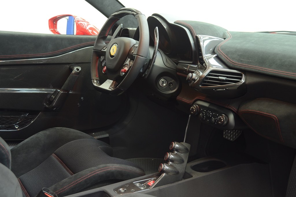 Ferrari 458 Italia silber matt - fahren mieten in Nürnberg – 3