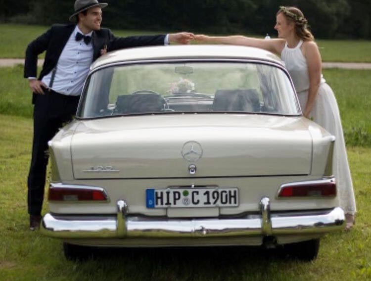 Mercedes 190C Oldtimer Heckfloßen mieten in Nürnberg – 2