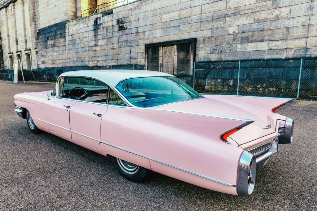 Oldtimer Cadillac Sedan mieten in Nürnberg – 2