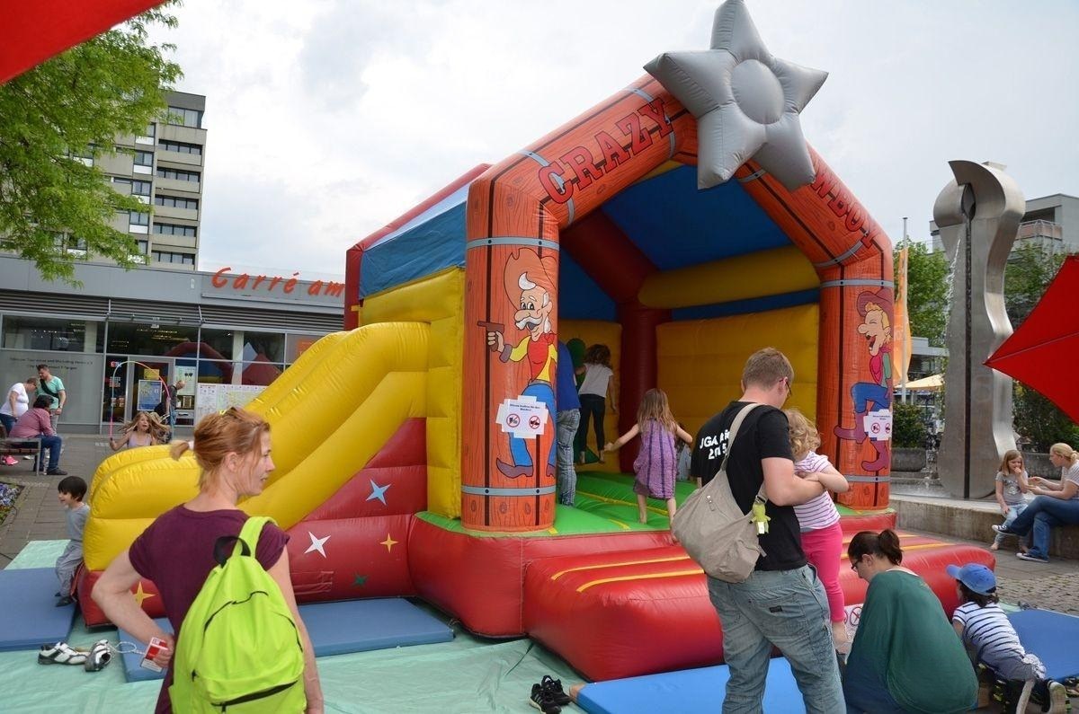 Hüpfburg mit Rutsche - Spaß für Kinder mieten in Nürnberg