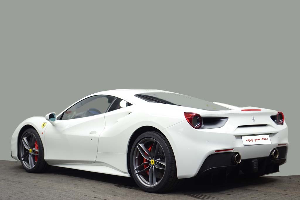 Ferrari 488 GTB weiß - fahren mieten in Nürnberg – 2