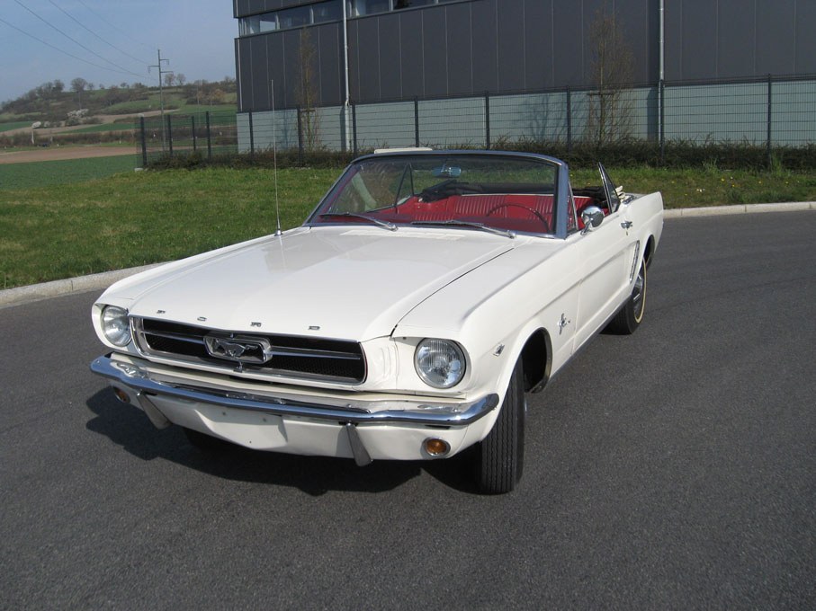 Ford Mustang Cabrio Oldtimer mieten in Nürnberg