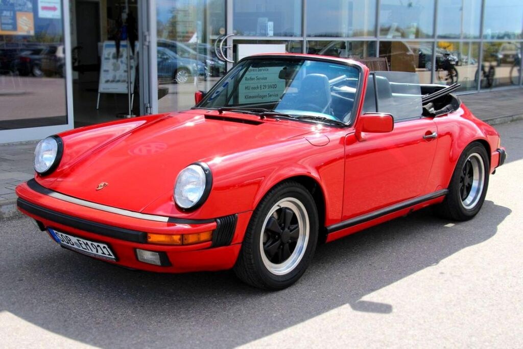 Porsche 911 Cabrio rot mieten in Nürnberg – für besondere Anlässe