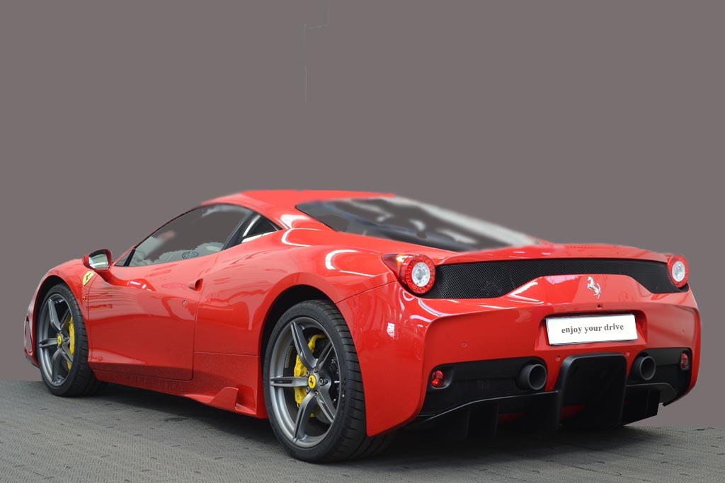 Ferrari 458 Italia silber matt - fahren mieten in Nürnberg – 2