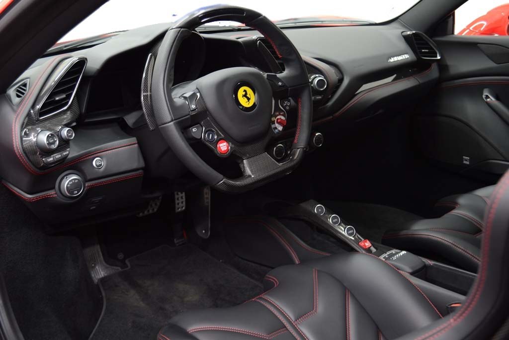 Ferrari 488 GTB weiß - fahren mieten in Nürnberg – 3
