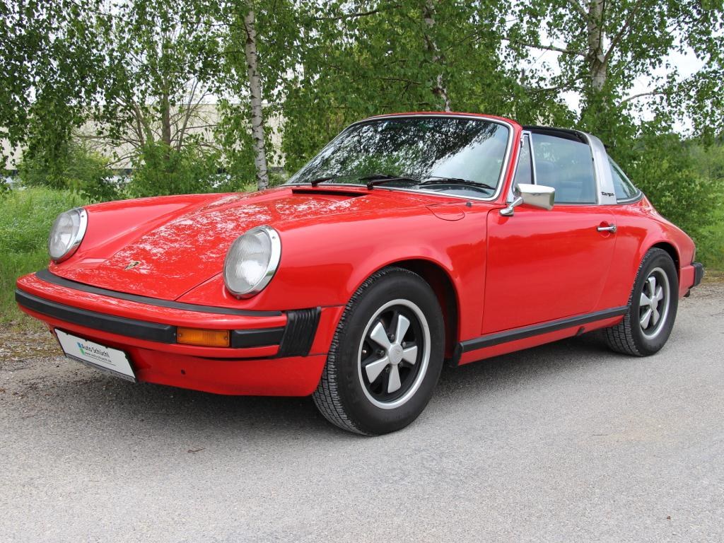 Porsche 911 Targa rot mieten in Nürnberg
