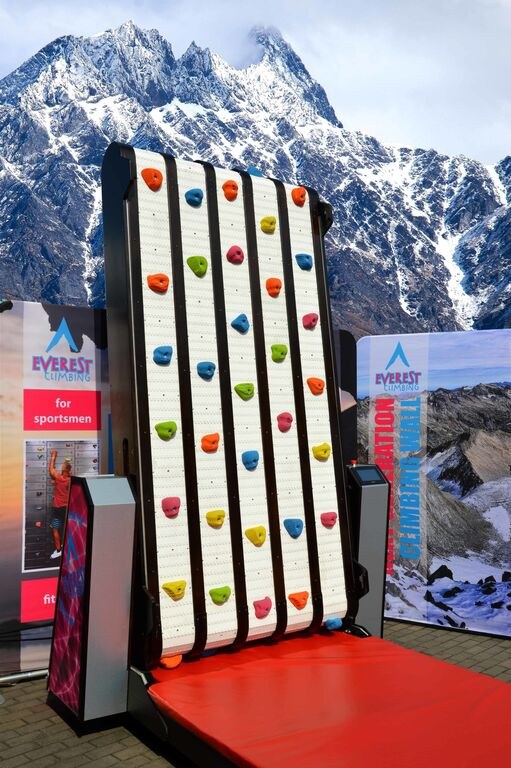 Endless Climber Kletterwand mieten in Nürnberg – Mietartikel