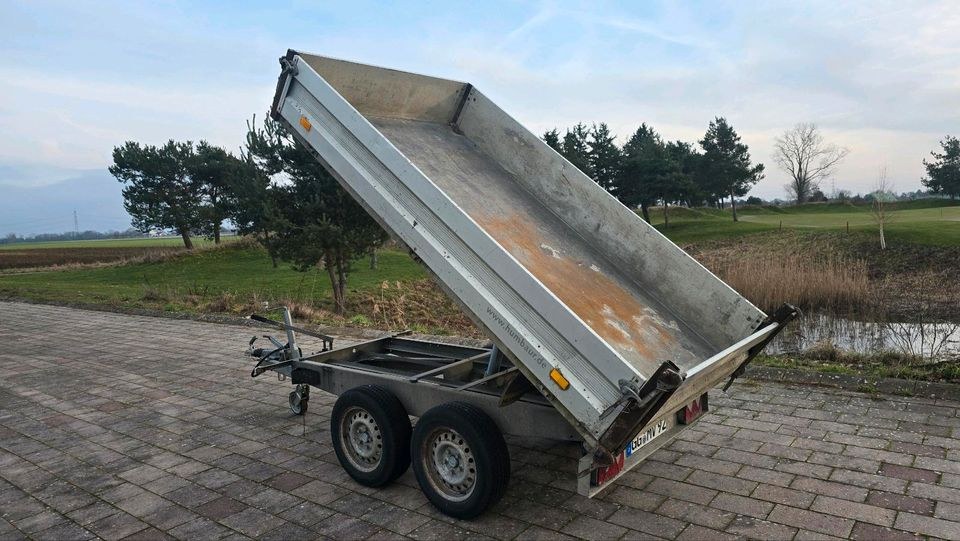 Kipper Humbaur Garant 2600 Rückwärtskipper mieten in Büttelborn – 2
