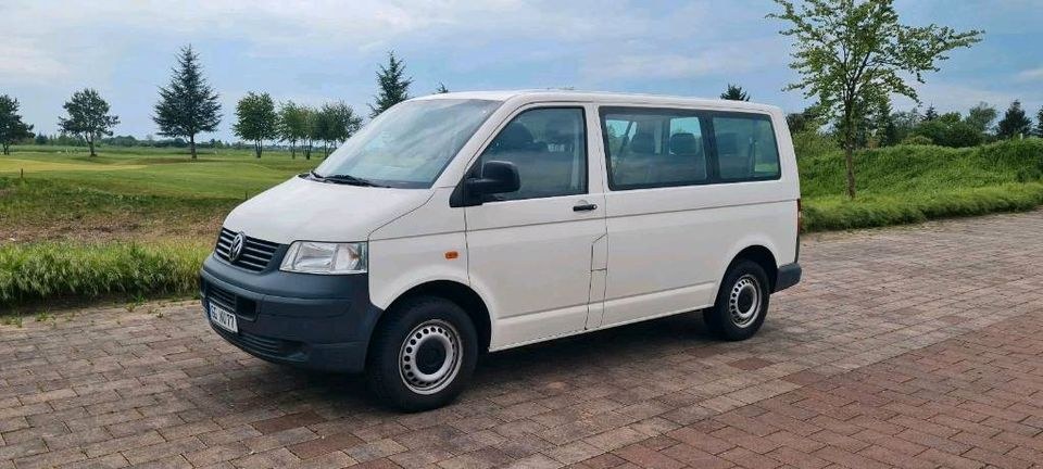 VW Bus 8 9sitzer Leihwagen Kleinbus mieten in Büttelborn – 3