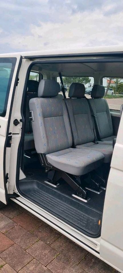 VW Bus 8 9sitzer Leihwagen Kleinbus mieten in Büttelborn – 4