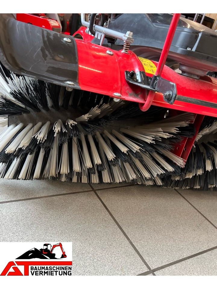 Kehrmaschine Bürste mieten in Groß-Umstadt – für gründliche Reinigung – 3