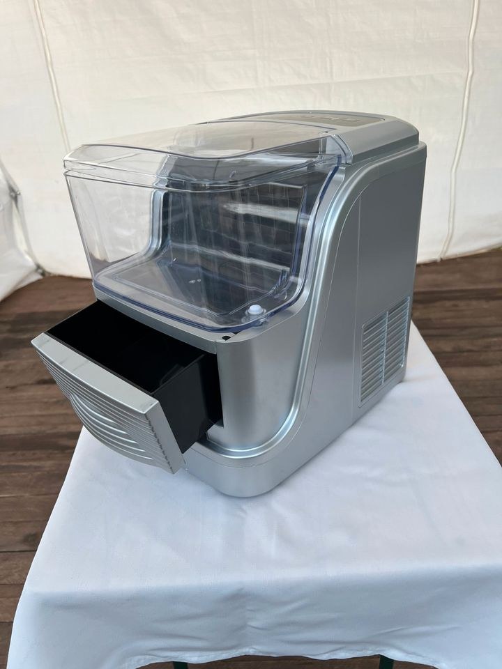 Eiswürfelmaschine 150W 24Stk 21min bzw 15kg 24h mieten bei Alex Events – 4