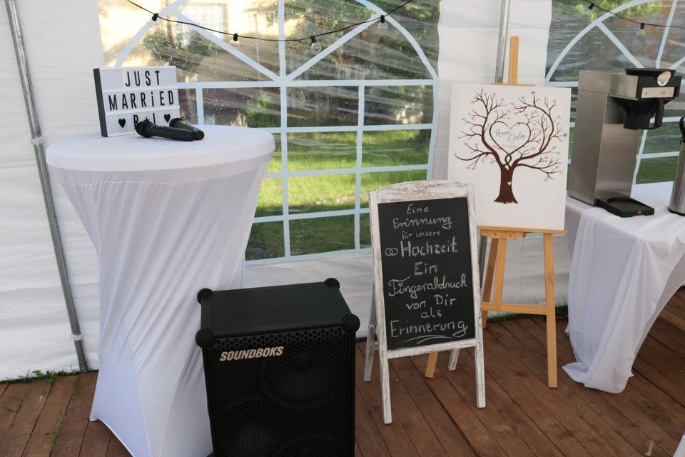 Kleine Aufstelltafel einseitig N mieten bei Alex Events – 2