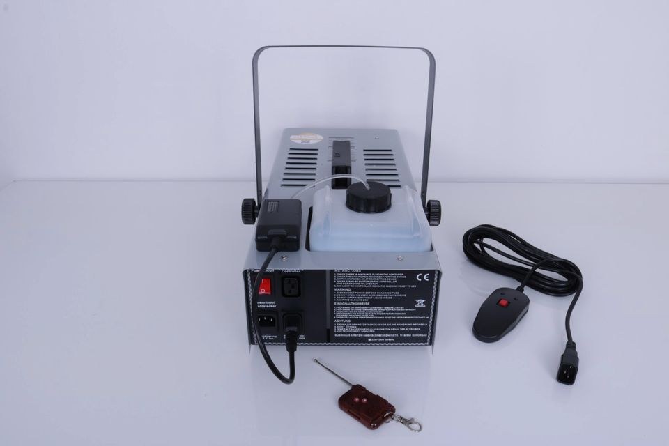 Professionelle Nebelmaschine 1200 Watt inkl mieten bei Alex Events – 3