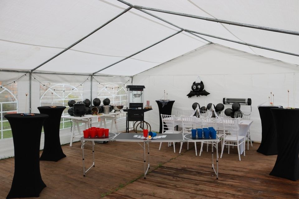 Husse f Stehtisch 75cm Ø Schwarz N Hussen mieten bei Alex Events