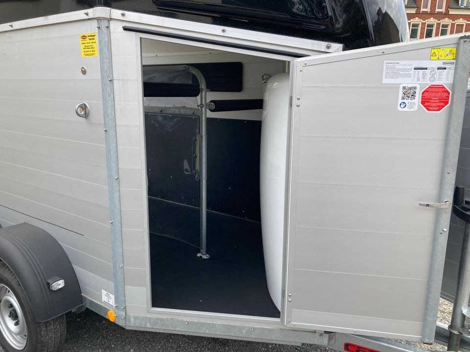 Pferdeanhänger Nr.:31 3,28x1,65x2,30m kg mieten bei Anhänger Service – 4
