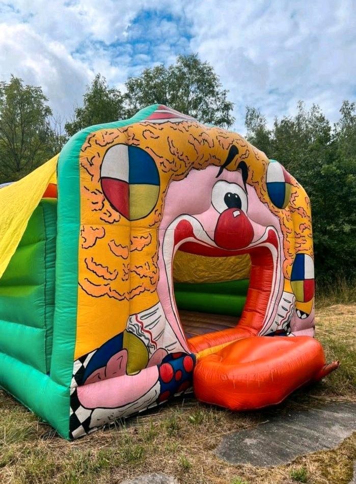 Hüpfburg Clown Schulanfang Hochzeiten Fest mieten in Borna